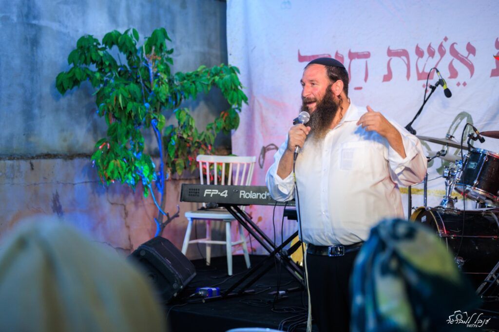 1d8dca7e-7903-4e93-8776-c23aa713fbee